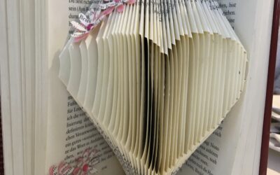 Weihnachtliches LESEN und KUNST aus Büchern