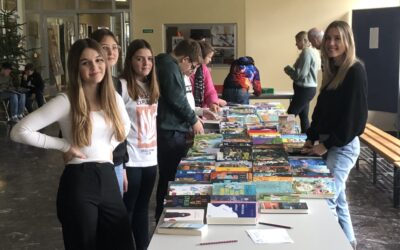 Büchertisch